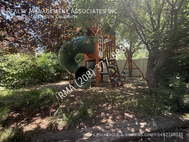 Building Photo - 3540 S Summerset Way