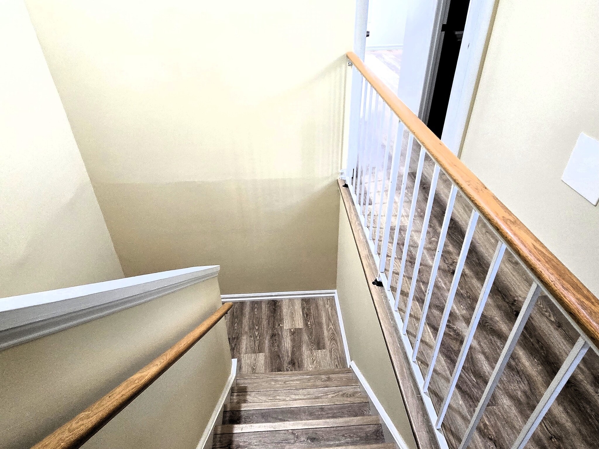 Building Photo - 2033 N Cameron St