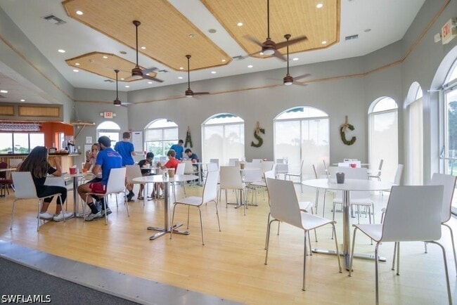 Building Photo - 1645 Spoonbill Ln