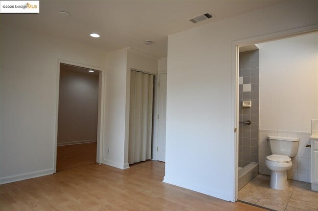 Building Photo - 1462 Kimball Ct