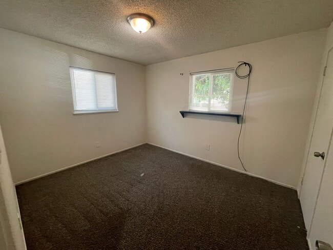 Building Photo - 3 Bedroom Home in Citrus Heights in a Cul ...