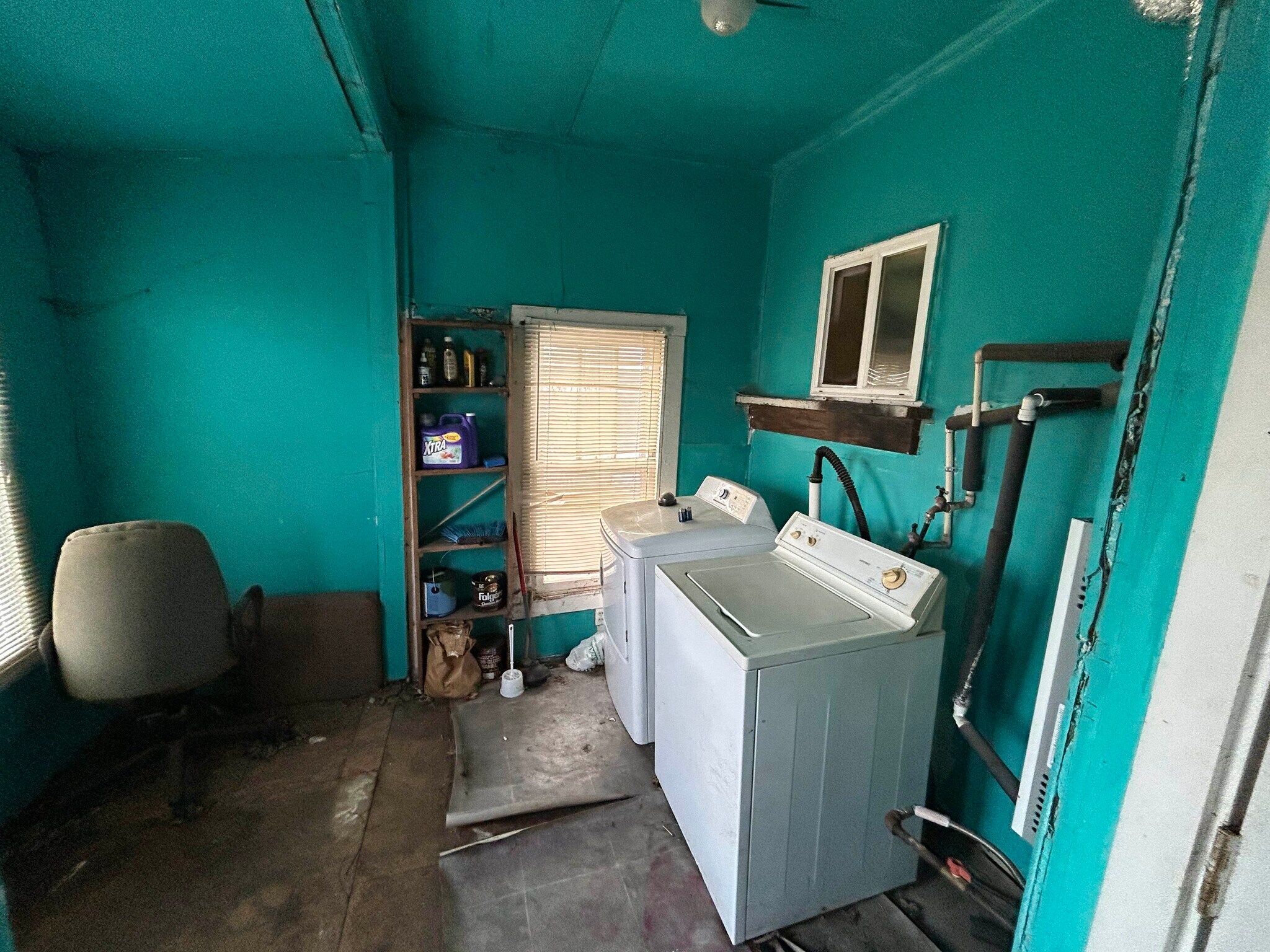 Building Photo - 112 W Winans St