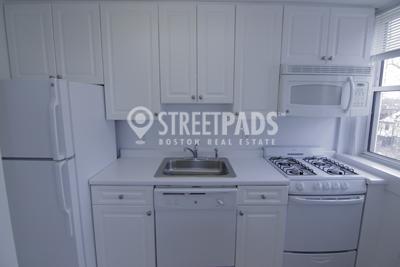 Building Photo - 1 bedroom in Cambridge MA 02138
