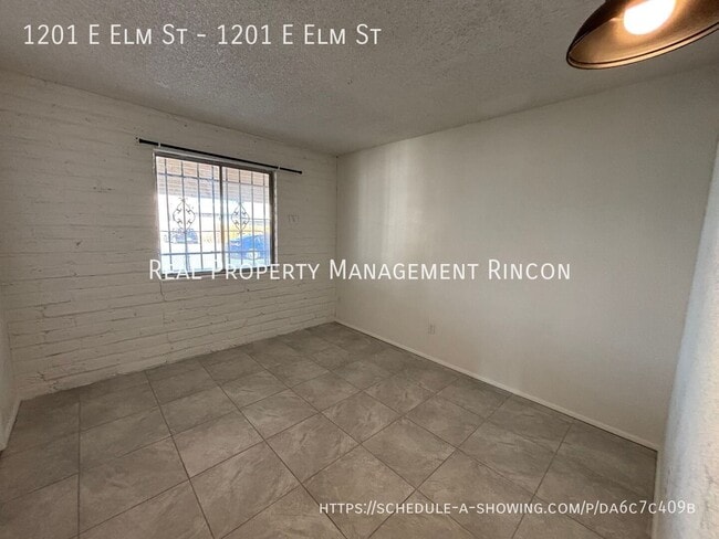 Building Photo - 1201 E Elm St