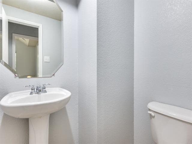 Building Photo - 1253 Sandpiper Dr