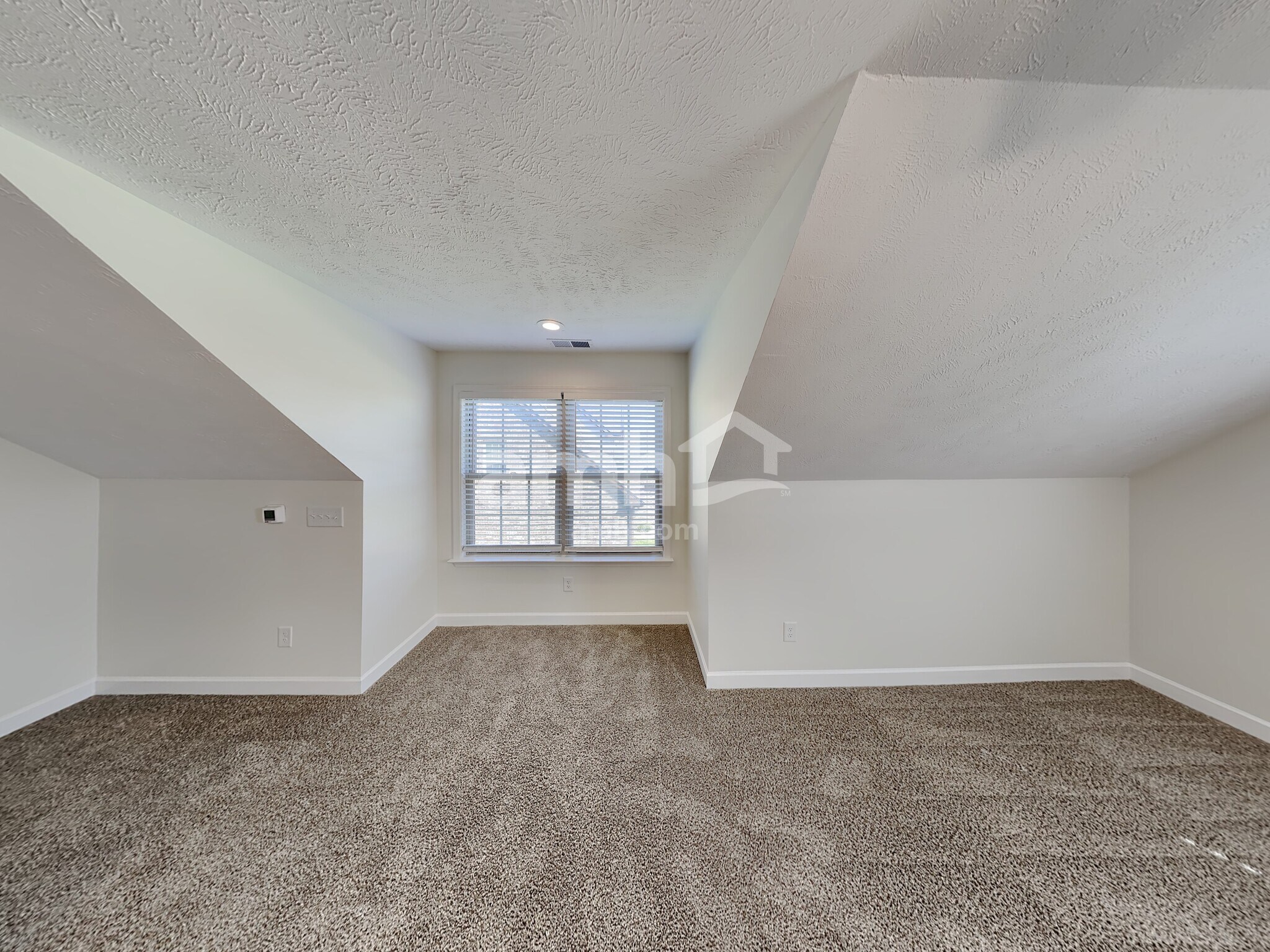 Building Photo - 2913 Dusenburg Dr