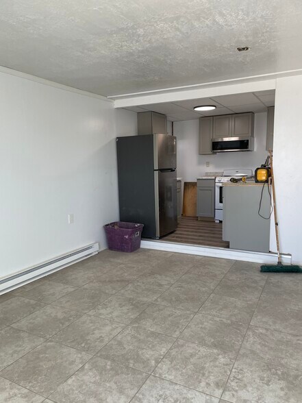 Building Photo - 268 N Ocotillo Dr