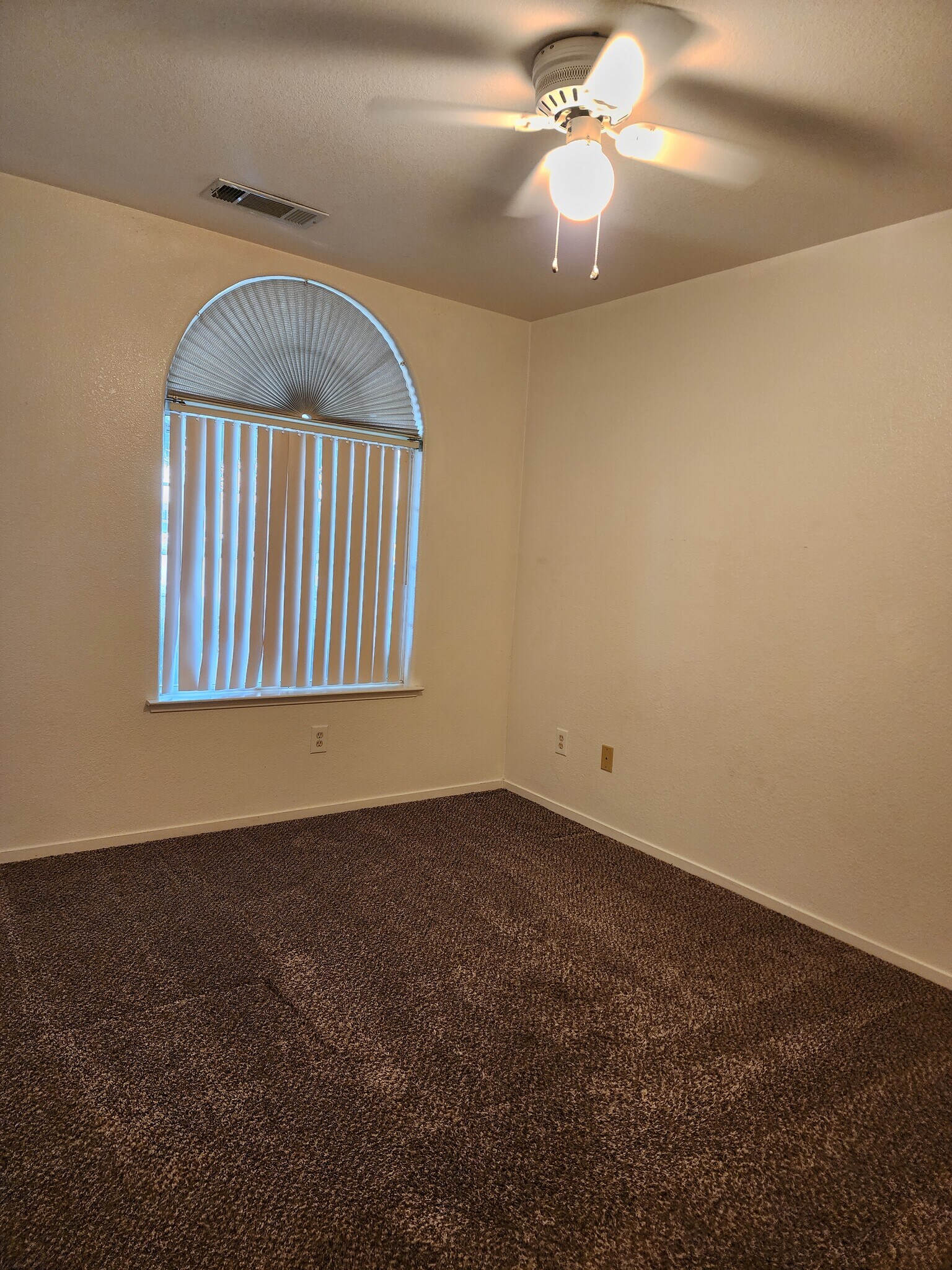 Building Photo - 3195 Whittier Ave