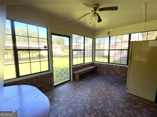 Building Photo - 2471 US-441