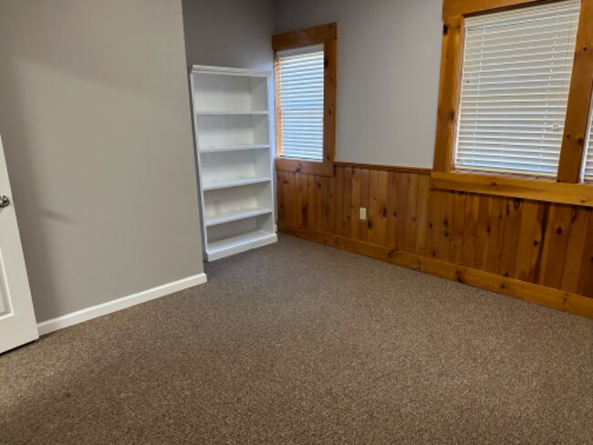 Building Photo - 150 Lighthouse Ln