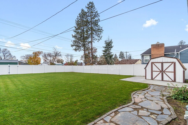 Building Photo - 2811 W Wabash Ave