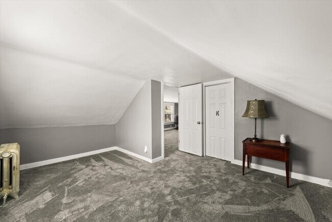 Building Photo - 1 Elm St