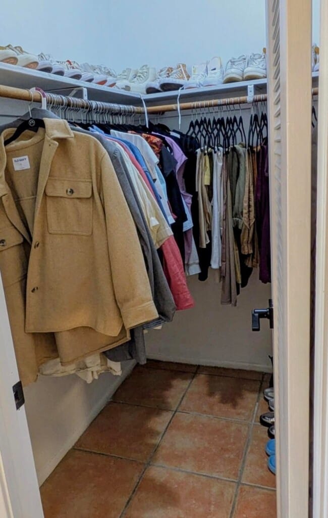 Building Photo - 3100 N Palm Aire Dr