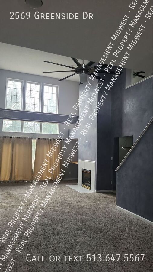 Building Photo - 2569 Greenside Dr