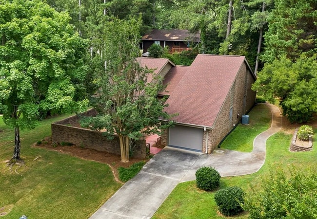 Building Photo - 34 Hickory Way