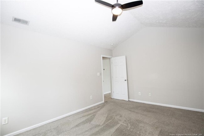 Building Photo - 196 Lochwood Dr