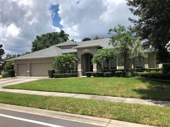 Building Photo - 925 Saza Run