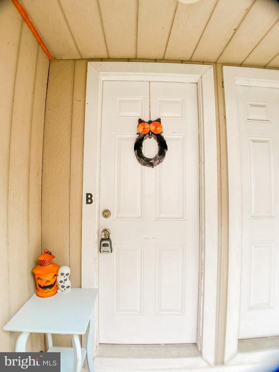 Building Photo - 227 N Main St