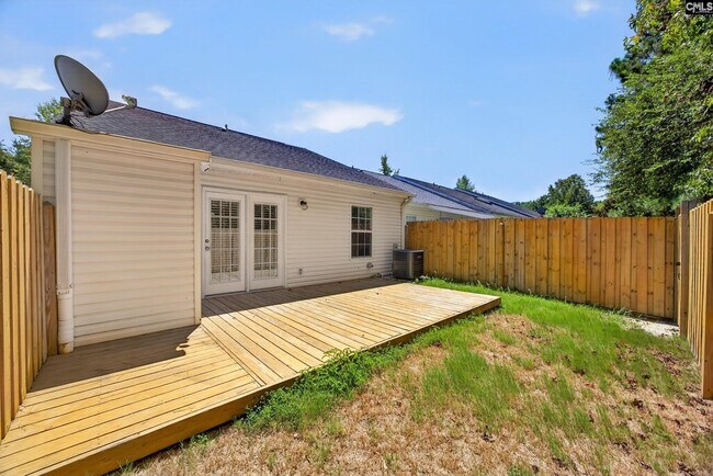 Building Photo - 116 Waverly Point Dr