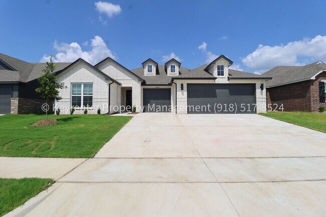 Building Photo - Stunning New Construction Simmons Home - 5 Bed 3 Bath - Move In Ready!