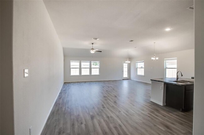 Building Photo - 6507 Catherine Dr