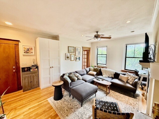 Building Photo - 13 Worcester St