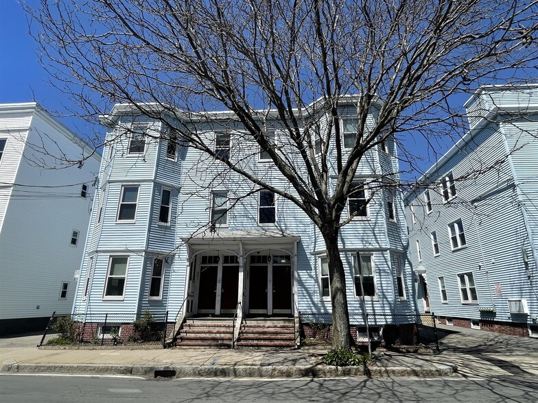 Building Photo - 389 Columbia St