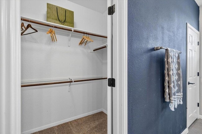 Building Photo - 9603 Tanager Way