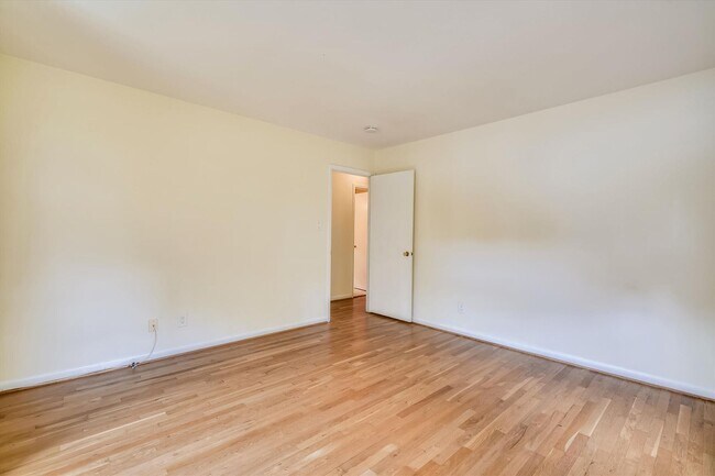 Building Photo - 11200 Powder Horn Dr