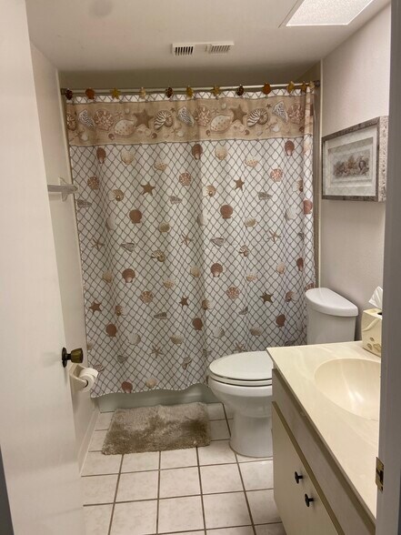 Building Photo - 700 Golden Beach Blvd