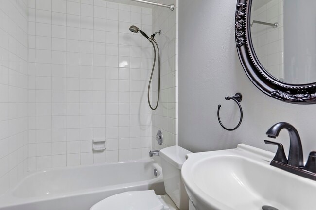 Building Photo - 21803 Whispering Forest Dr