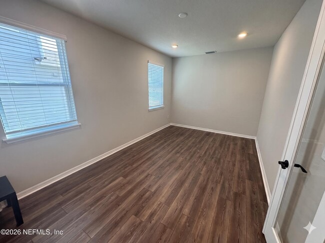 Building Photo - 217 Red Barn Rd