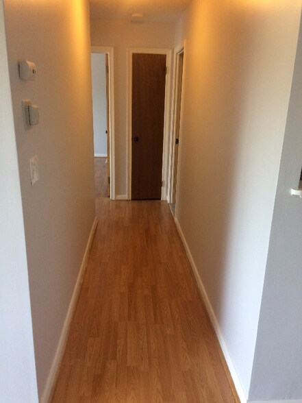 Building Photo - 1320 Cromwell Hills Dr
