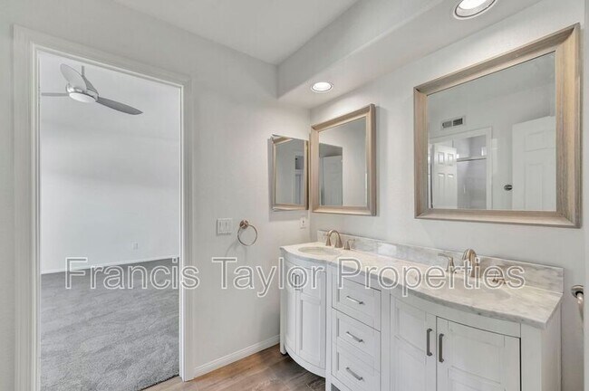 Building Photo - 12865 Palisades Ct