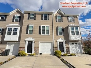 Building Photo - 1720 SF Townhome - 3 BR/1.5 BA in Vineland...