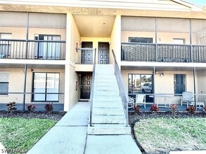 Building Photo - 5315 Summerlin Rd