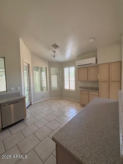 Building Photo - 80 S Pineview Pl