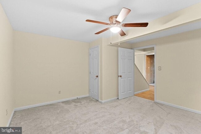 Building Photo - 8094 Grandview Ct