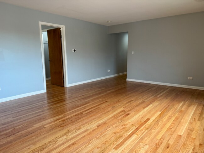 Building Photo - 10300 S Ave F