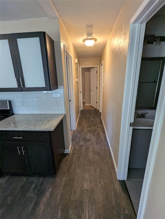 Building Photo - 5807 Cherry Park