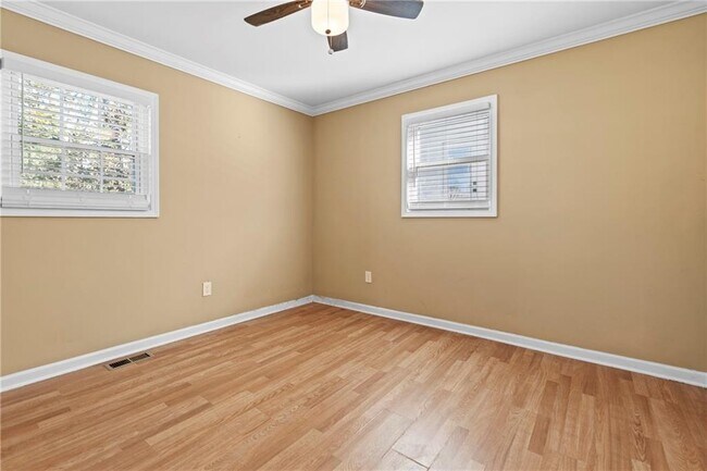 Building Photo - 159 Walnut St NW