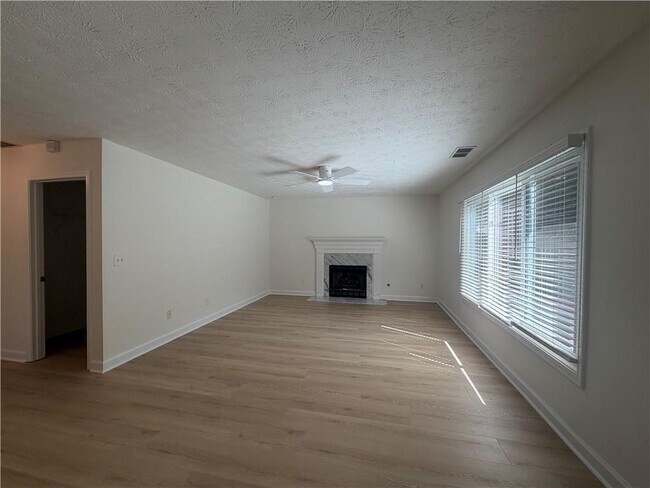 Building Photo - 2845 Factor Walk Blvd
