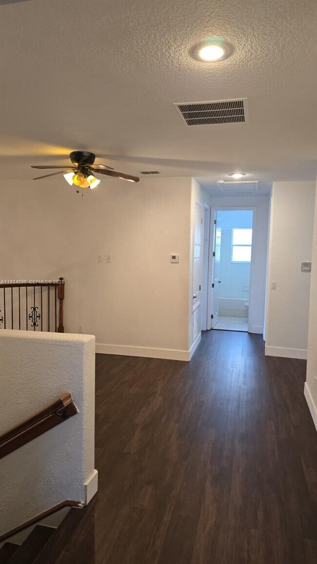 Building Photo - 2802 Quiet Water Trail