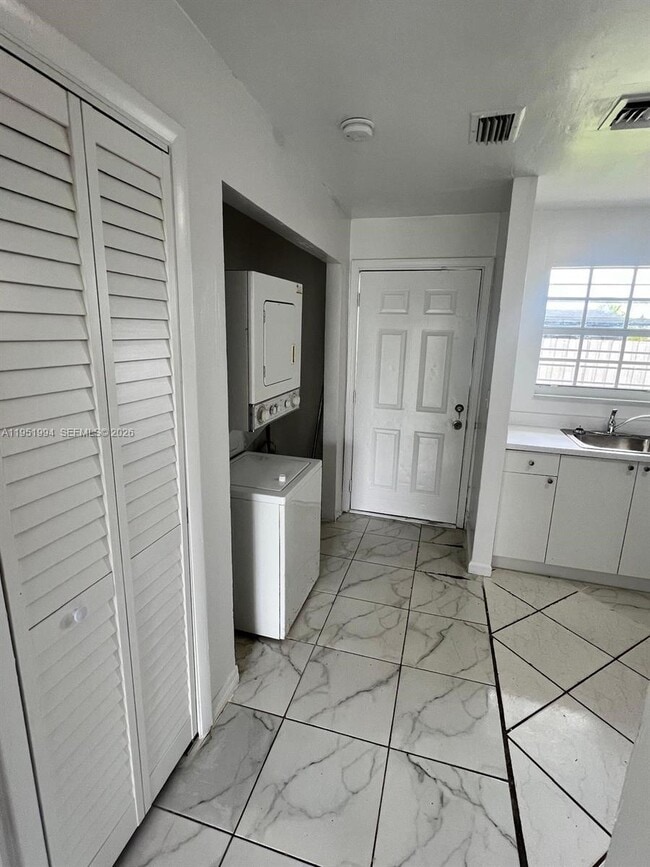 Building Photo - 11535 SW 224th St