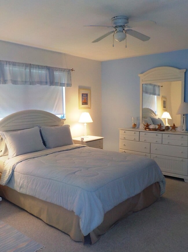 Building Photo - 607 Fair Winds Dr