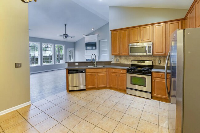 Building Photo - 9417 Ayscough Rd
