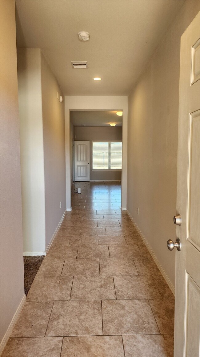 Building Photo - 29346 Dunns Creek Ct