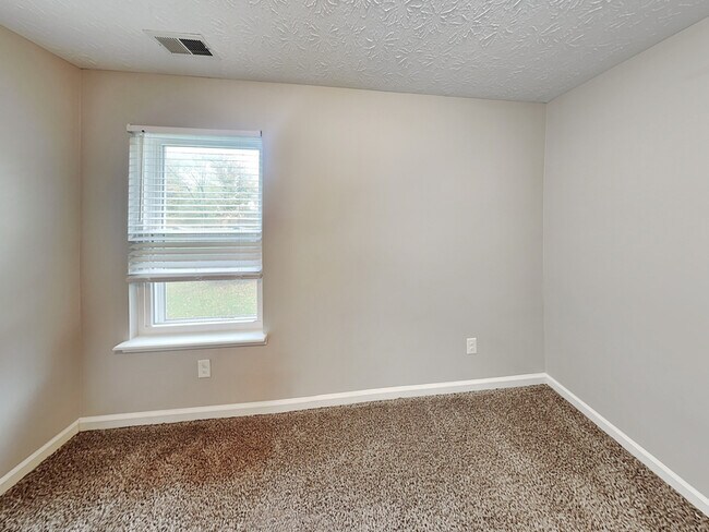 Building Photo - 11106 Waterfield Ln