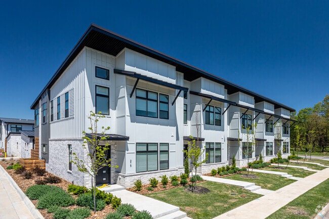 Primary Photo - Parkside Row