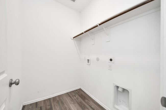 Building Photo - 7319 Bridal Ranch Dr